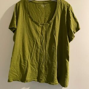 Eileen Fisher Short Sleeve Top in Moss Green